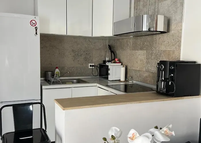 Luxus Airport קלוז'-נאפוקה